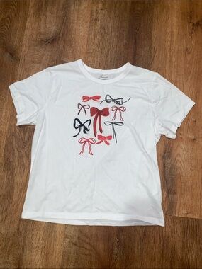 Abercrombie & Fitch White Short-Sleeve Tee with Red & Black Bow Prints